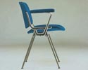 Nr. 49: Systemstol 106 med armlæn. En stol kan altid sidenhen forsynes med armlæn. Armlæn fås i 3 versioner: fast ikke stablebart, stablebart for montering af et armlæn, stablbart med opklappelig overdel.