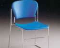 Nr. 768: PERRY stablebar stol og armstol med bevgeligt rygln. PERRY er et totalt nyt koncept i stole-design. En stol hvis sde og rygln automatisk bevger sig efter den siddendes vgt for optimal aktiv og passiv siddekomfort. Ingen mekanismer og dermed vedligeholdelsesfri. Stel i 11 mm massiv stl krom. Sde og ryg i kunststof pp i 18 forskellige farver.Ryggen er sammensat af 2 pp skaller som skjuler stlet bagtil. Fs alternativt med polstret sde eller polstret sde og inderside af ryg.Farvekombinationer af ryg kan foretages.I polstret version er bagside ryg og overdel armln standard sort pp sfremt andet ikke nskes. Armln overdel kan ogs fs i massivr tr og polstret. Stablesknere er standard. Tilbehr : transportvogn, skrivearmln H & V, trdkurv, forskellige typer koblingsbeslag, glidesko samt rkke- og stolenummer. Max stole i stabel er i pp: 25 stk og 20 stk polstret. Ml: H: 83, B: 50 (stol), 59(armstol), D: 55 cm. Design: Charles Perry. 
